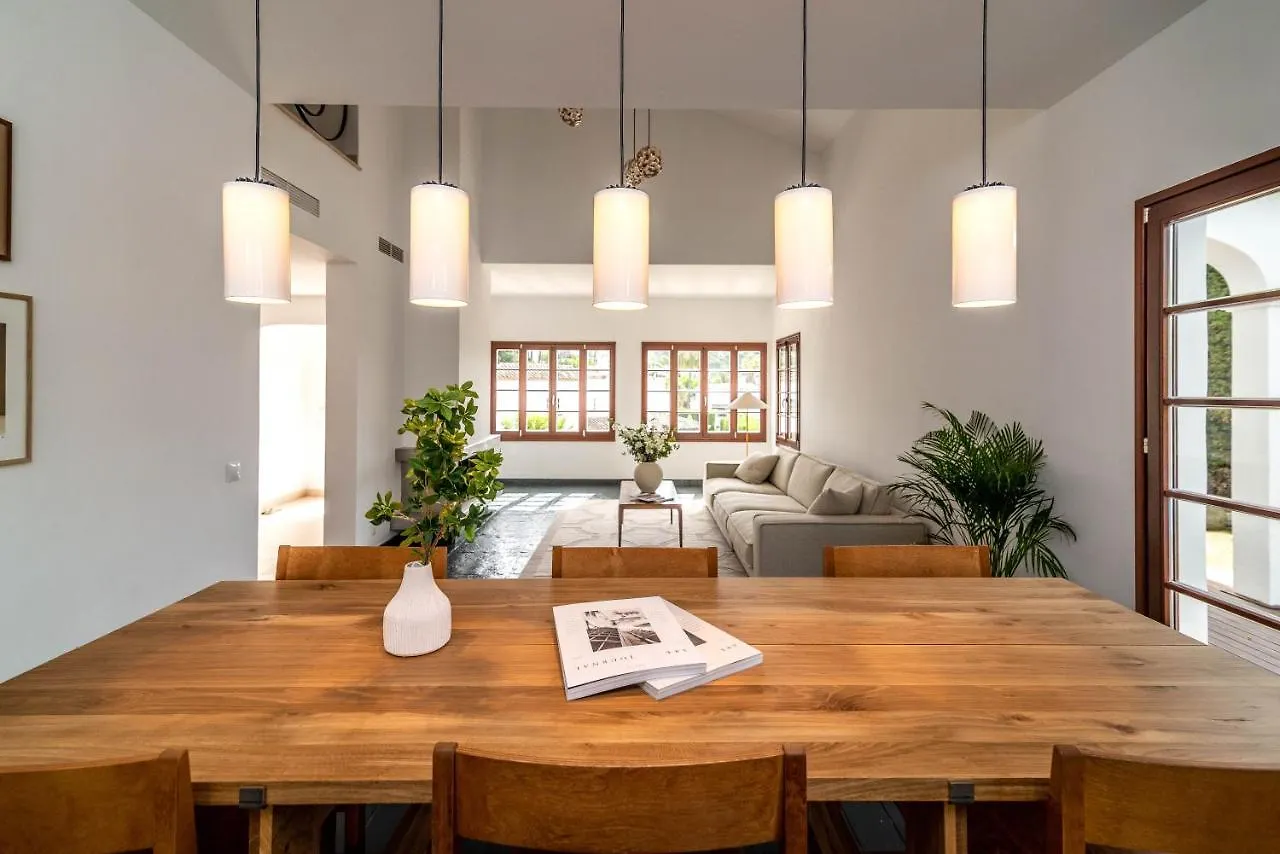 Luxury 3 Bed Villa With Heated Pool - Nueva Andalucia Marbella