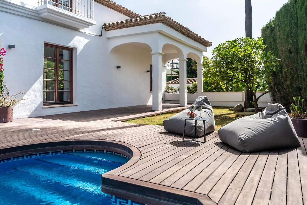Luxury 3 Bed Villa With Heated Pool - Nueva Andalucia Marbella Spain