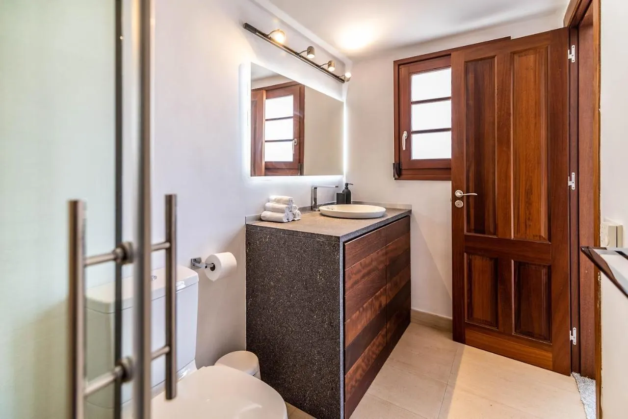Luxury 3 Bed Villa With Heated Pool - Nueva Andalucia Marbella Spain