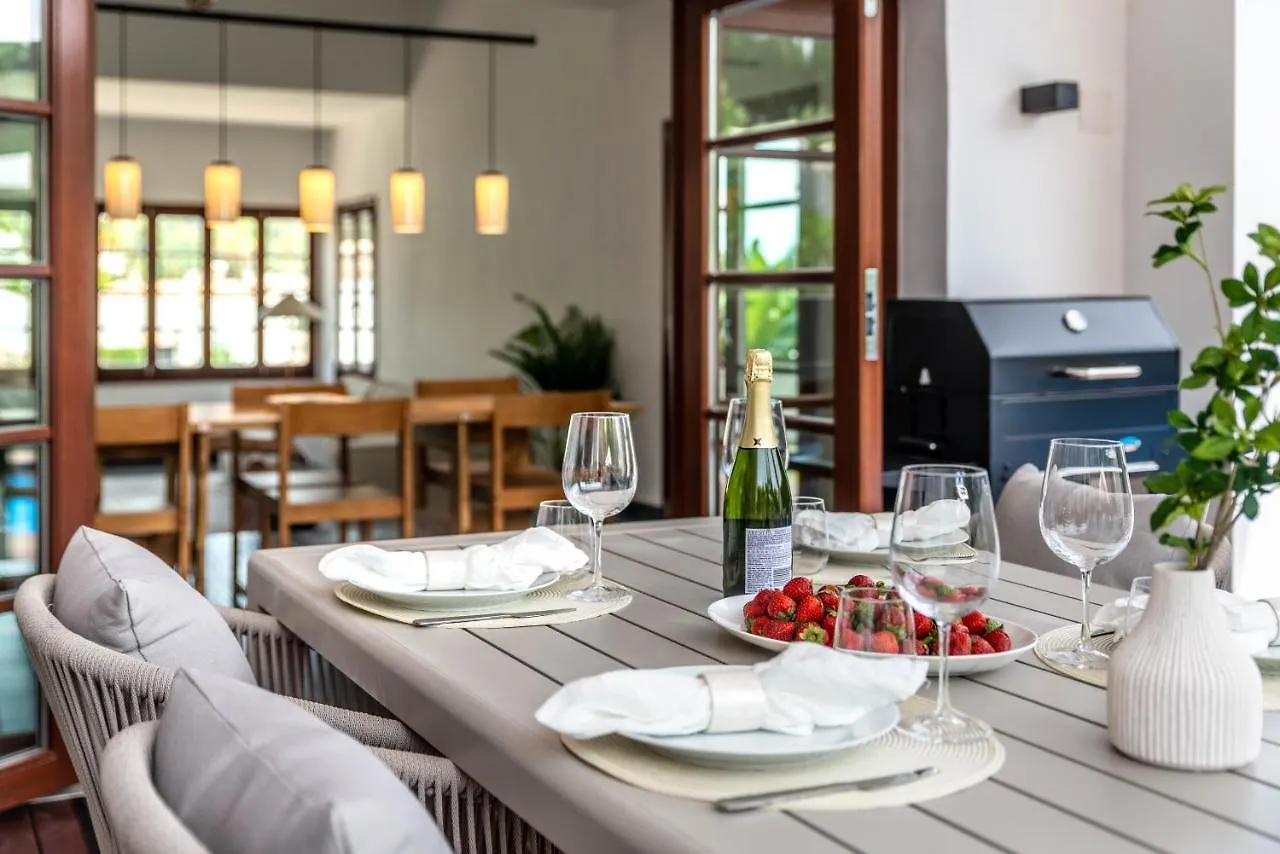 Luxury 3 Bed Villa With Heated Pool - Nueva Andalucia Marbella 0*,  Spain
