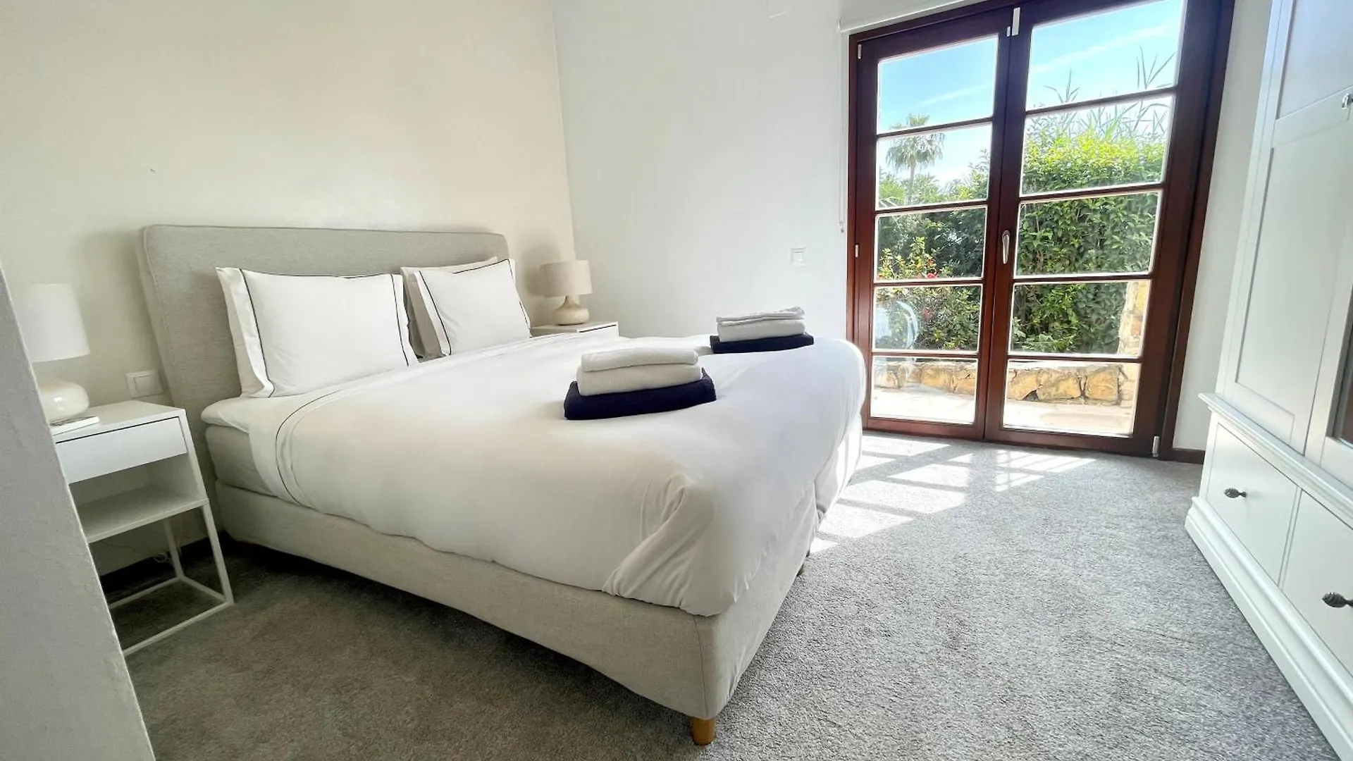 Luxury 3 Bed Villa With Heated Pool - Nueva Andalucia Marbella